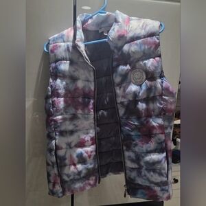 Ivory ella tye dye puffer vest size M